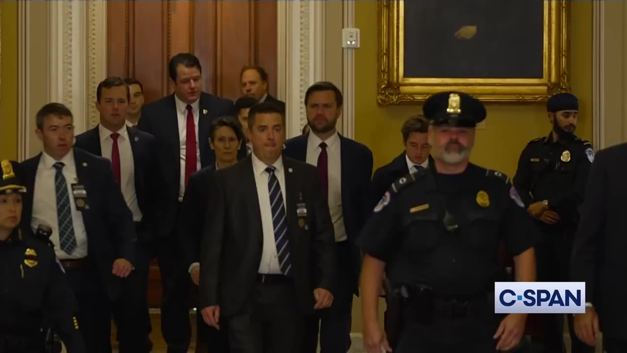 🔥JD Vance has arrived on Capitol Hill. 🔥