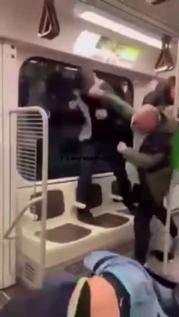 Nimm das Messer weg, Zeit Ort Anlass unbekannt; Einmann