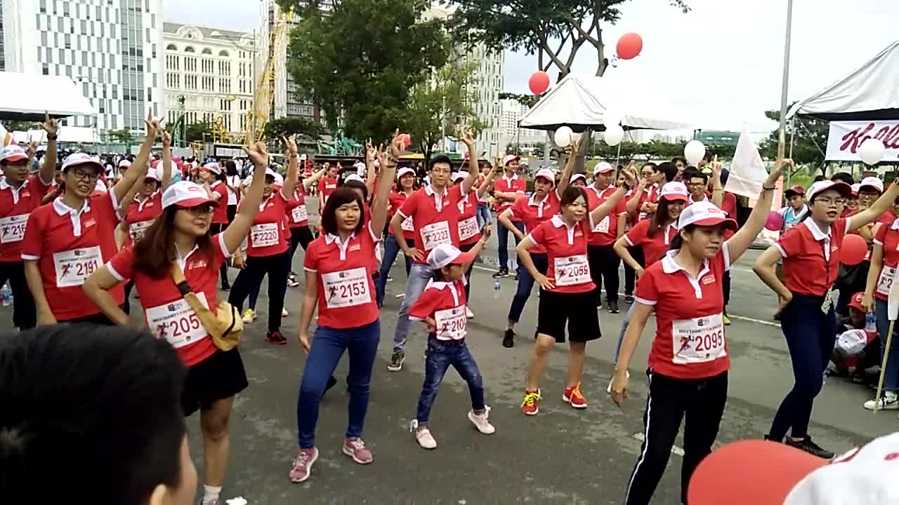 Fun run 2018 - Circle K dancing part 2