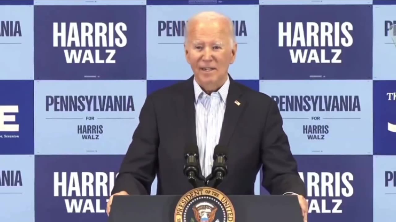 Biden now wants to smack guys on the ass.. 😭💀