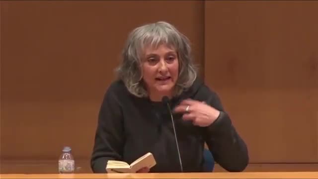 "El COVID es un brote psicótico fomentado por los medios de comunicación"