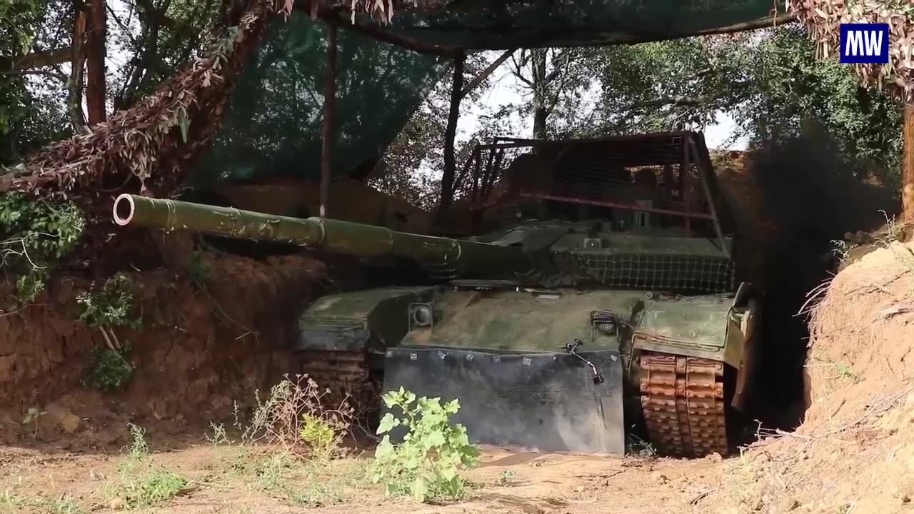 Crews of T-90M Proryv tanks