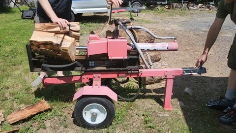 Splitting Wood With The Old King Canada Splitter