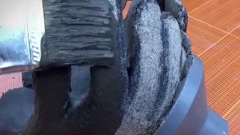 Turn Old Plastic Bathtub Into A Garden Pond