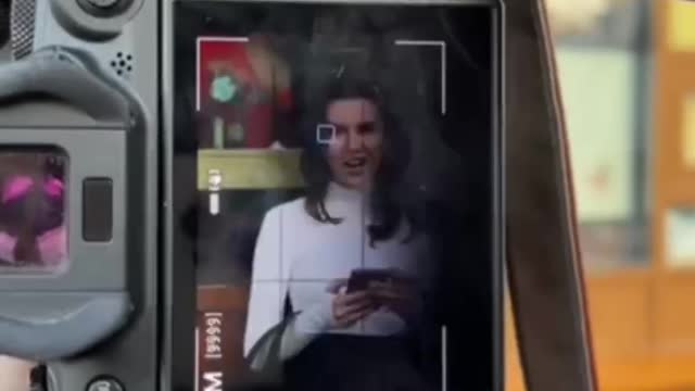 The snap photos are actually pretty good, too175