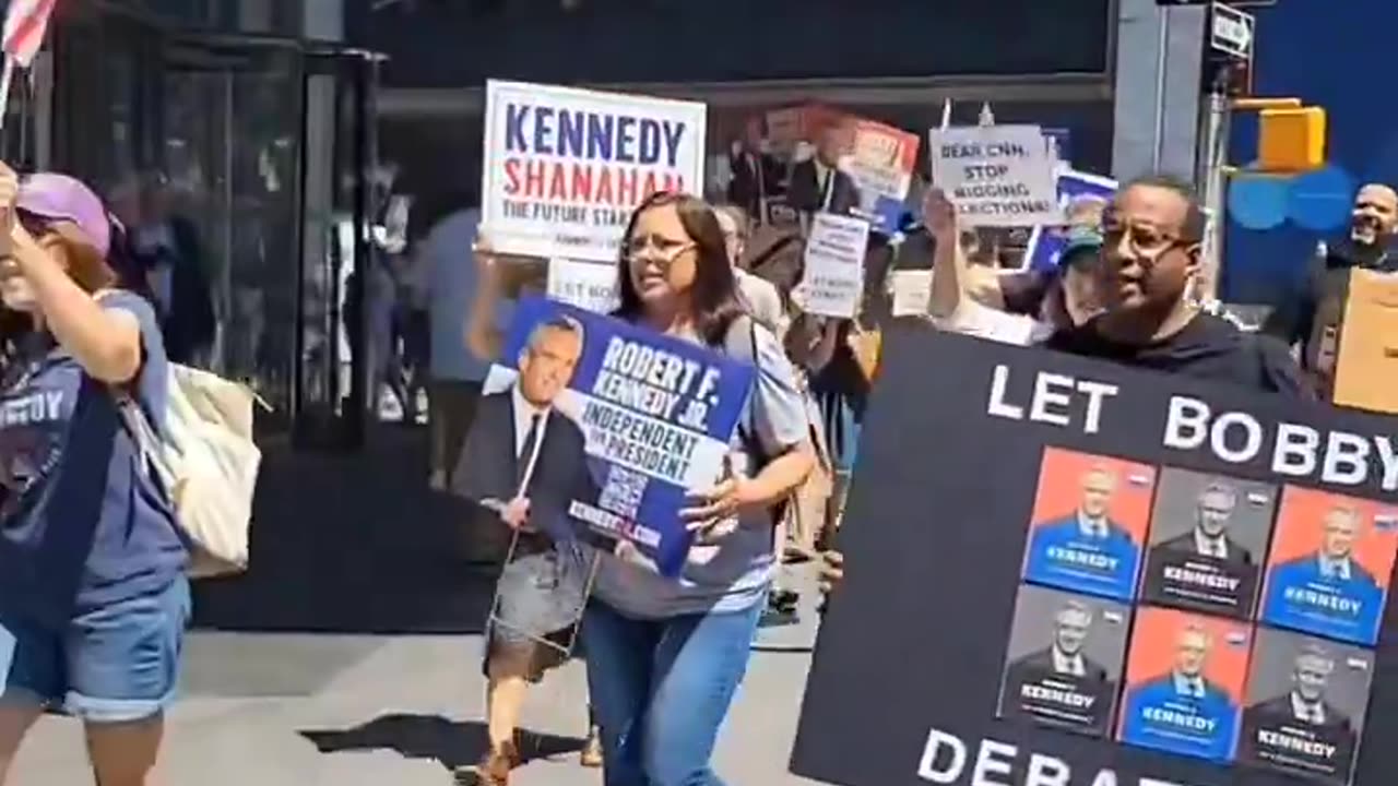 🔥 RFK Jr. Supporters Occupy CNN HQ Demanding Debate Stage 🗽🎙️