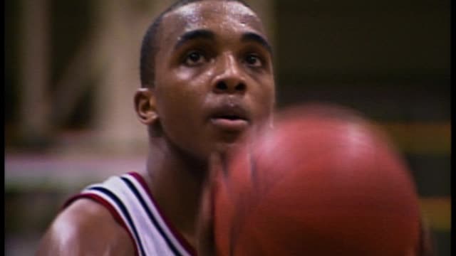 Matt Connarton Unleashed: Erich Pilcher reviews Hoop Dreams.