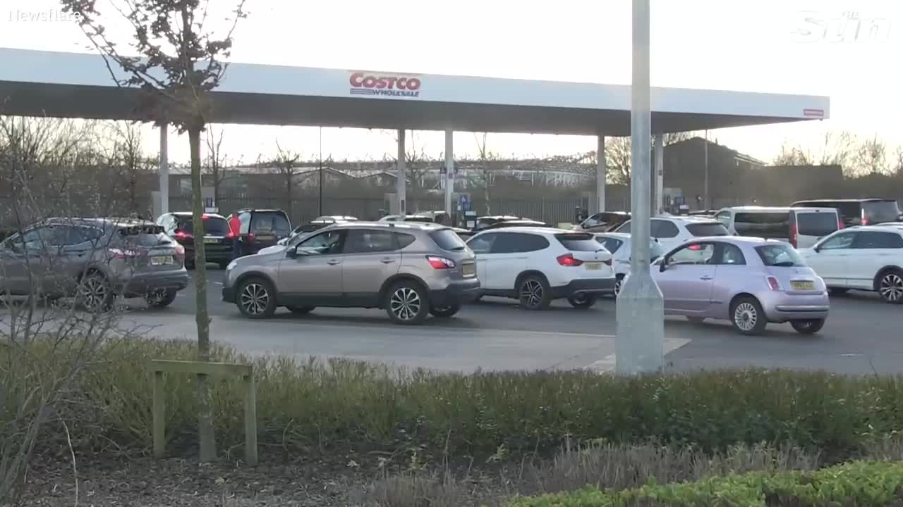 Motorists queue at UK petrol stations as fear prices will rise following russia's attack on ukraine