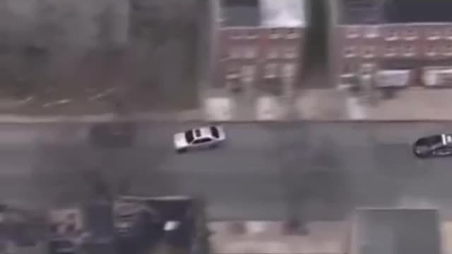 Crazy High Speed Police Pursuit ( AWESOME) Video !!!!!!