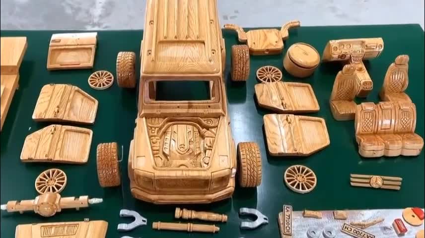 An ordinary piece of wood, it was made into a look that could not be bought(end)