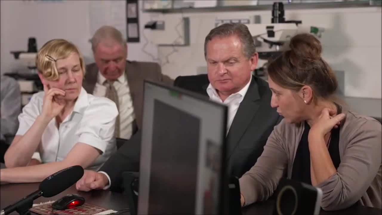 BREAKING : MUST SEE!! Objects Found With SHAPE EDGES IN COVID VACCINES.