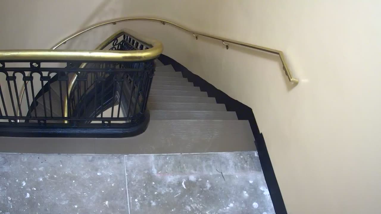 5191CHOB05Stair3_2021-01-06_22h40min04s037ms.mp4