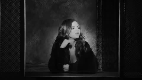 Selena Gomez - Lose You To Love Me (Official Music Video)