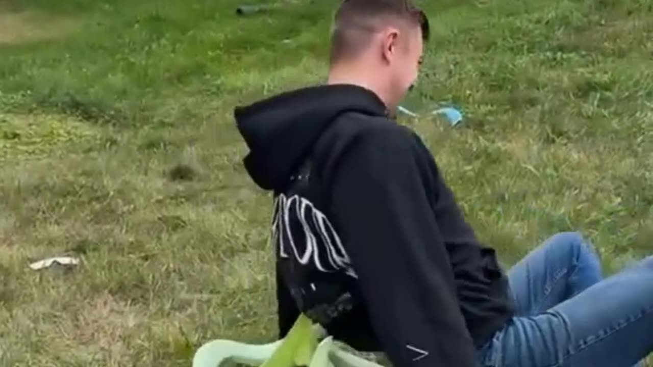 The end 😂😂😂 #funny #fails #viral #shorts #justlaughfolder