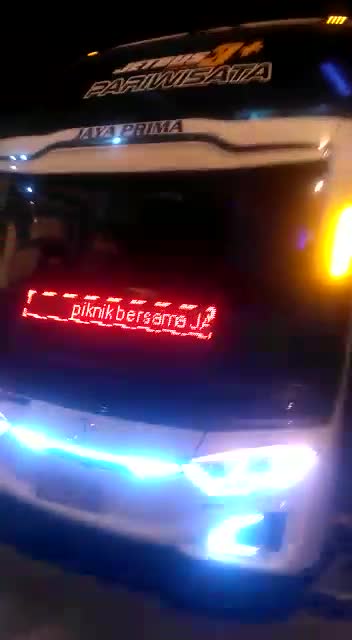 Woow .!!!!! Lighting in bus