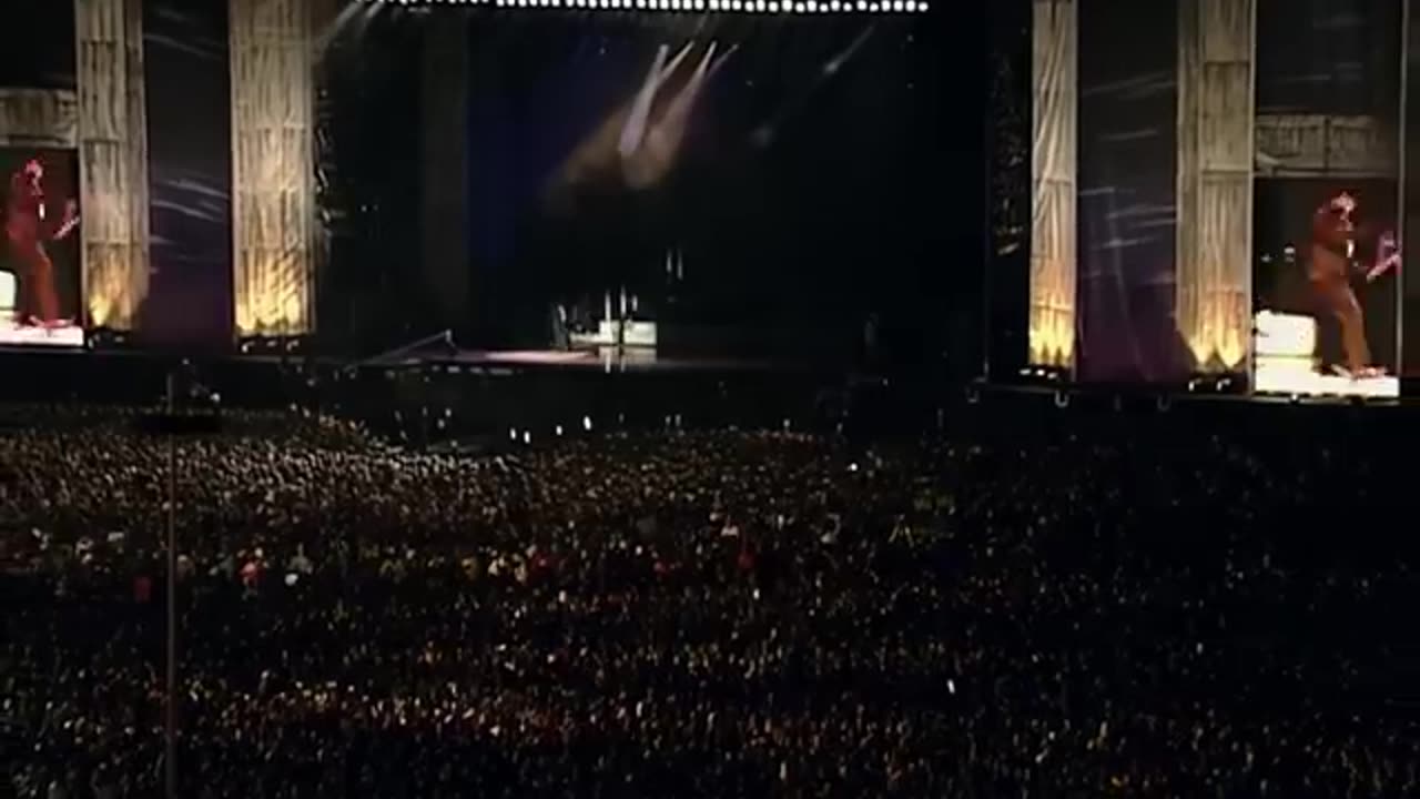 Michael_Jackson_-_Smooth_Criminal_Live_-_HIStory_Tour_Munich_1997