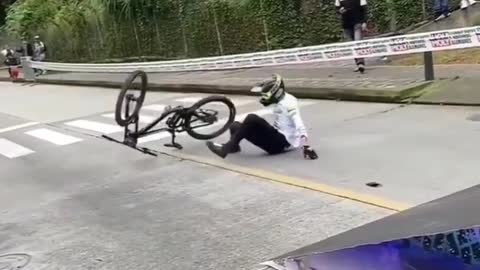 Funny Video, OUCH that must have hurt