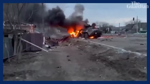 Video shows destruction of tanks on the outskirts of Brovary, Ukraine