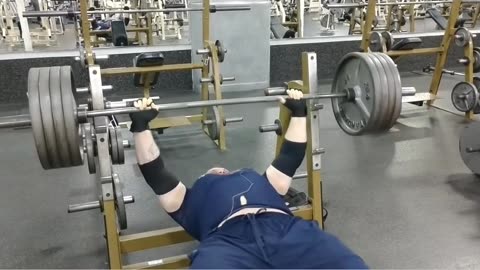 405 bench press