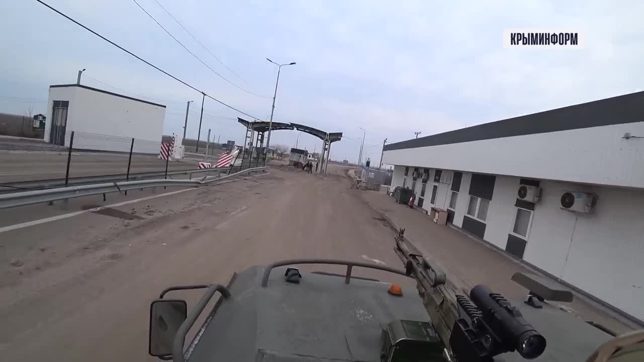 Ukrainian checkpoint Chongar on the border with Crimea