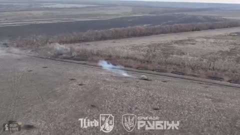 🔥✊ The crew of a tank from "Rubizh" brigade destroys a Russian position east