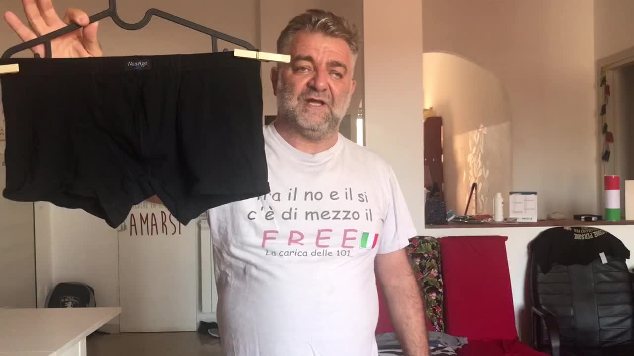 Mutande in cerca di patrocinio 🩲