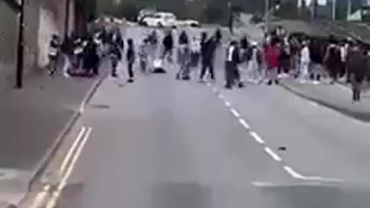 Woodburn road in Sheffield, hundreds beating each other half to death with