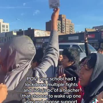 Pro-Hamas Mob Hunting Jews For Sport And Are Not Being Punished For It