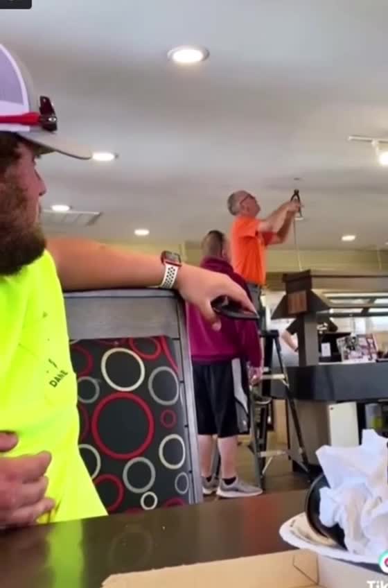 So-so electrician 🤷🏻