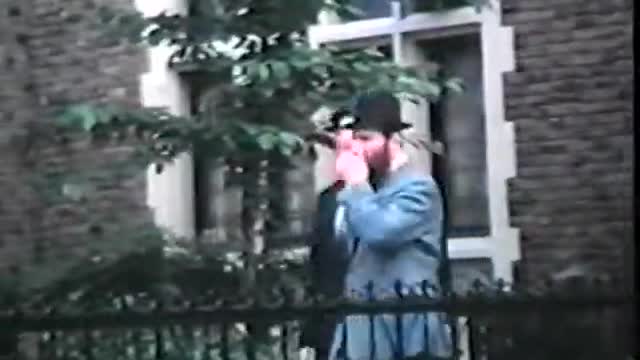 1. Tes Vov Sivan 5740, Speaking to Zalman Jaffe and driving home = ט"ו סיון תש"מ