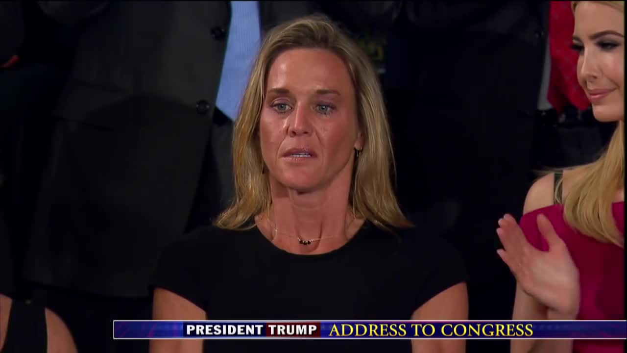 Trump Honors Widow of Fallen Navy Seal Hero