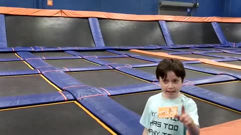 Spencer at Sky Zone VID 20180715 114218