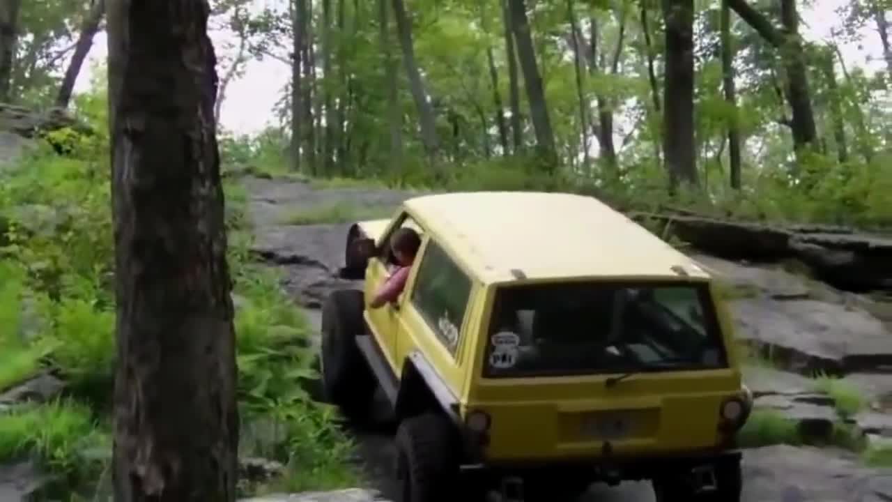 Epic crazy off road (4x4) fails compilation