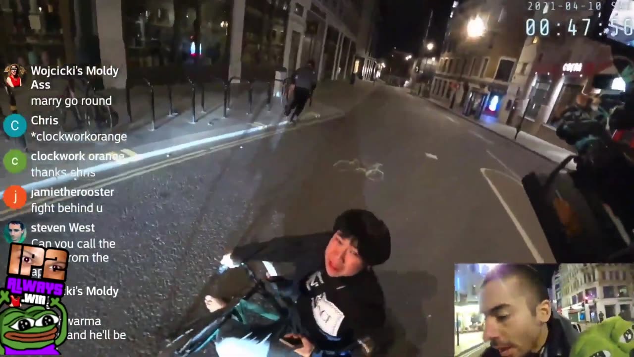 Streamer saves asian man from being attacked