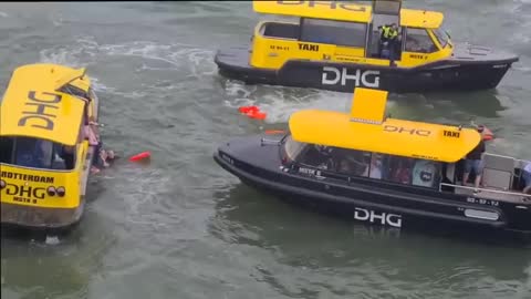 New Unique footage of a rescue operation in Rotterdam - Boat Collision 21/7/2022