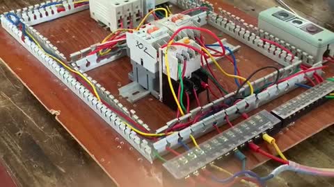 Học đấu điện và cái kết