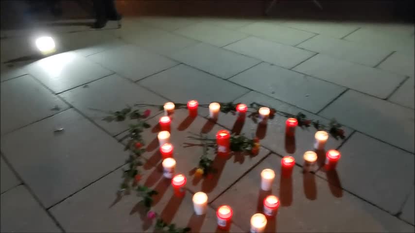 Bautzen, Kornmarkt, 20 12 2021 - 48. Kundgebung, Teil I von III, Eröffnung, Presseerklärung