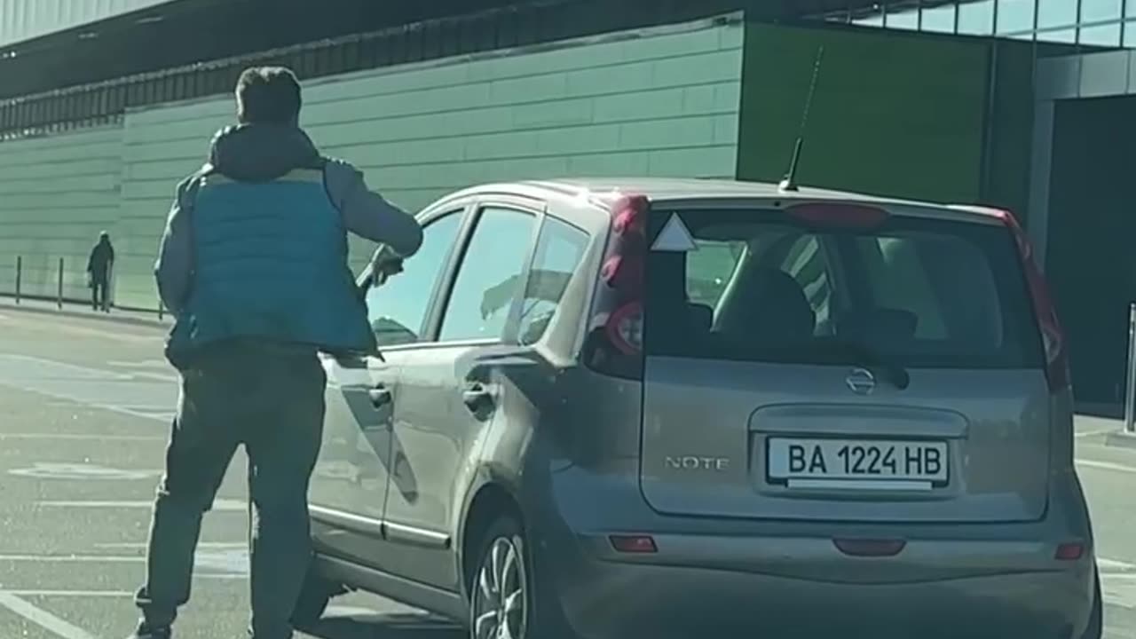 Karma strikes back Litterer finds his trash on car mirrors