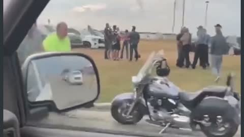 Alberta farmers surround RCMP office