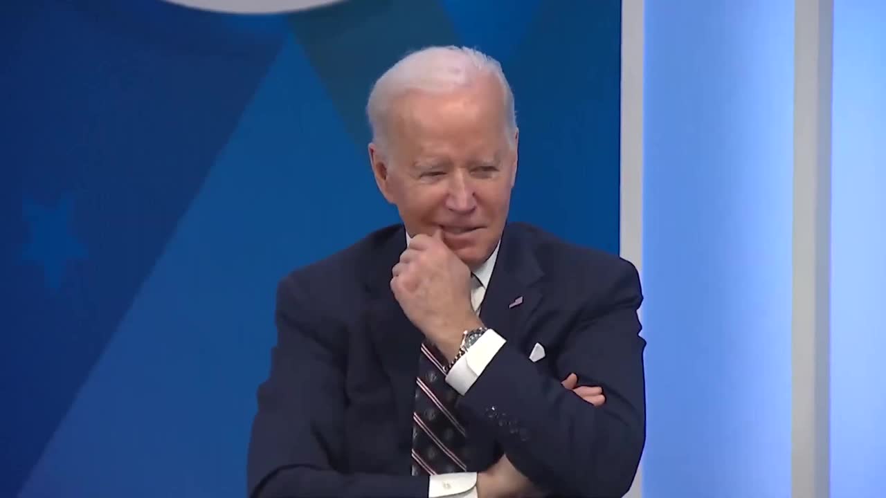 Biden Stares Blankly, Picks at His Teeth When Reporter Asks if he “Underestimated” Vladimir Putin