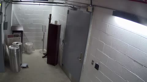 6031RHOBG1G102BEastVestibule_2021-01-06_03h00min01s963ms.mp4