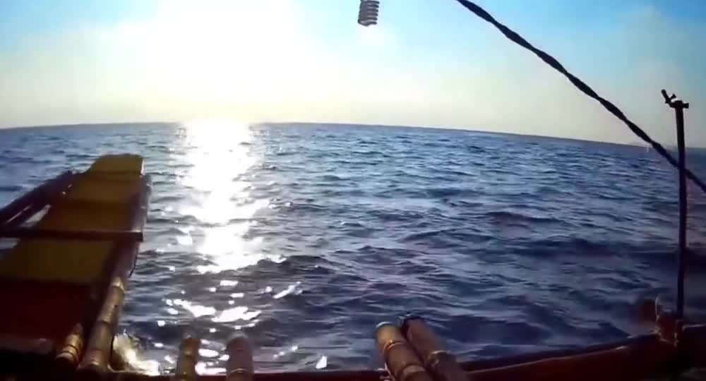 Deep sea squid fishing in Peru