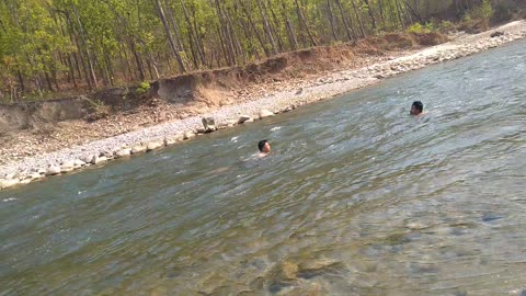 Swimming/Nepal/Rapti River