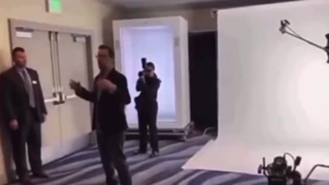 HOLOGRAM PORTAL - REVEALED - WHEN YOU KNOW YOU KNOW - THOUGHTS? 🍿🇺🇸 SHARE!!