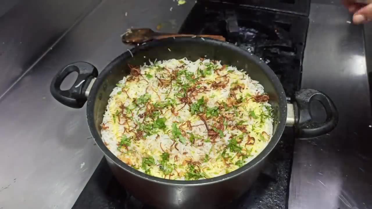 Chicken Dum Biryani for biggners