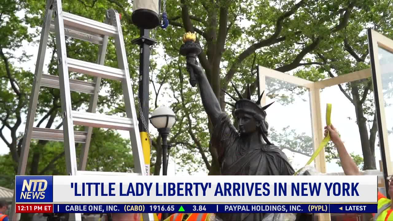 'Little Lady Liberty' Arrives in New York