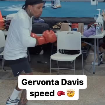 Gervonta Davis Shows Off His Speed