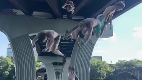 Takahashi diving