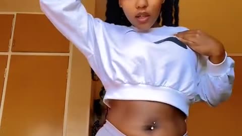 I like her vibe.🤔