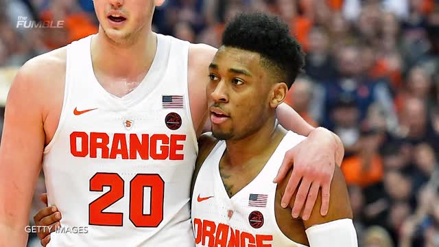 John Gillon Banks CLUTCH Game Winning 3-Pointer to Beat Duke, Syracuse Fans Rush the Court